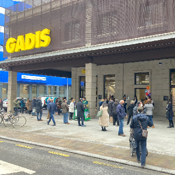 Cadena Gadis Hiper Brand Store Image - reference to various translation work. Spanish-Portuguese translations by Joana Vicente.