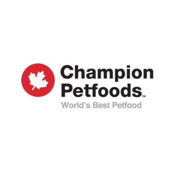An image of the Champion Petfoods logo with a reference to website and marketing translation work, translated from Spanish to Portuguese by Joana Vicente.